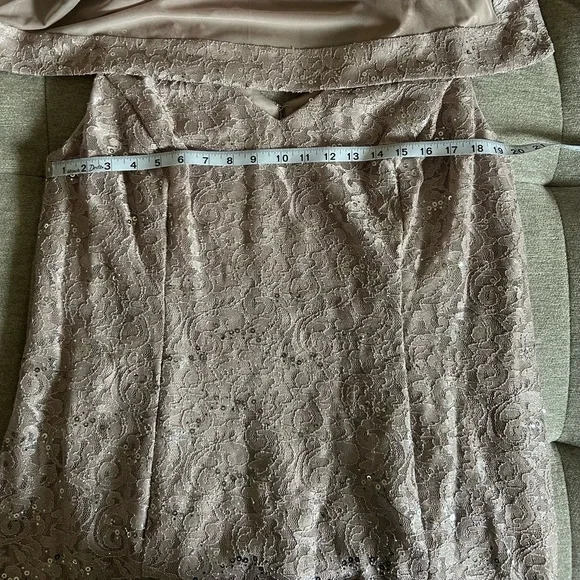 R&M Richards Asymmetrical Lace Dress in Champagne - Picture 4 of 8